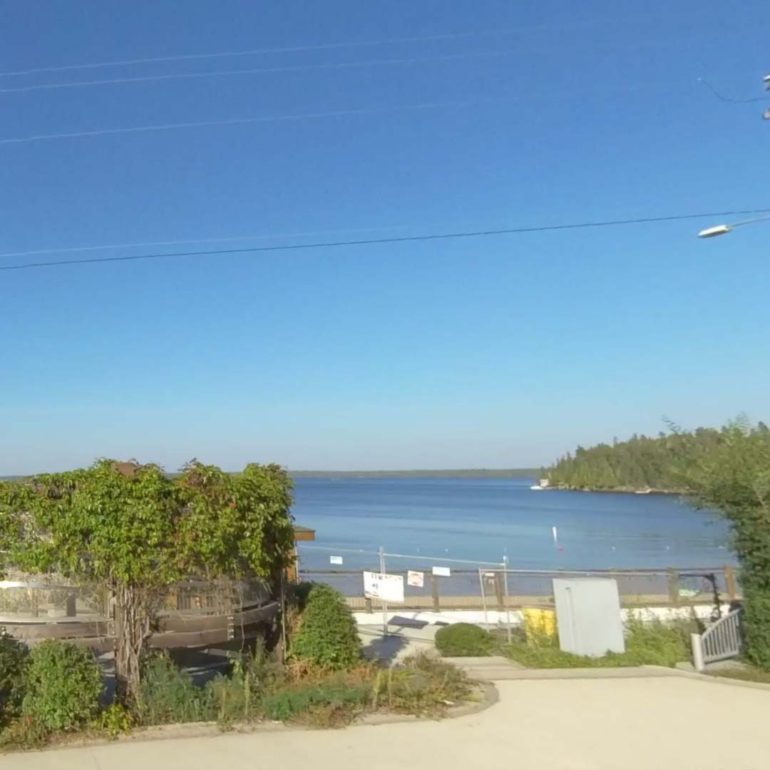 west-hawk-lake-winnipeg-cabins-for-rentals